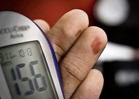 Diabetes acompanha a hiperglicemia - um alto nível de açúcar no sangue